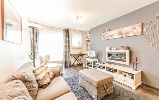 Sea Garden ground floor with garden - Photo 1