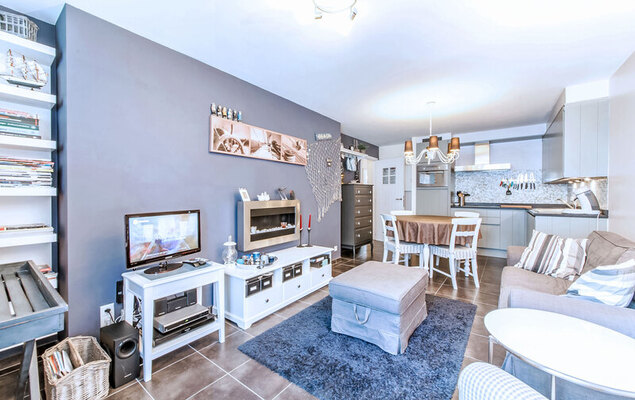 Sea Garden ground floor with garden - Photo 2