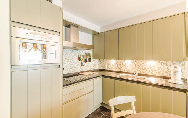 Sea Garden ground floor with garden - Photo 4